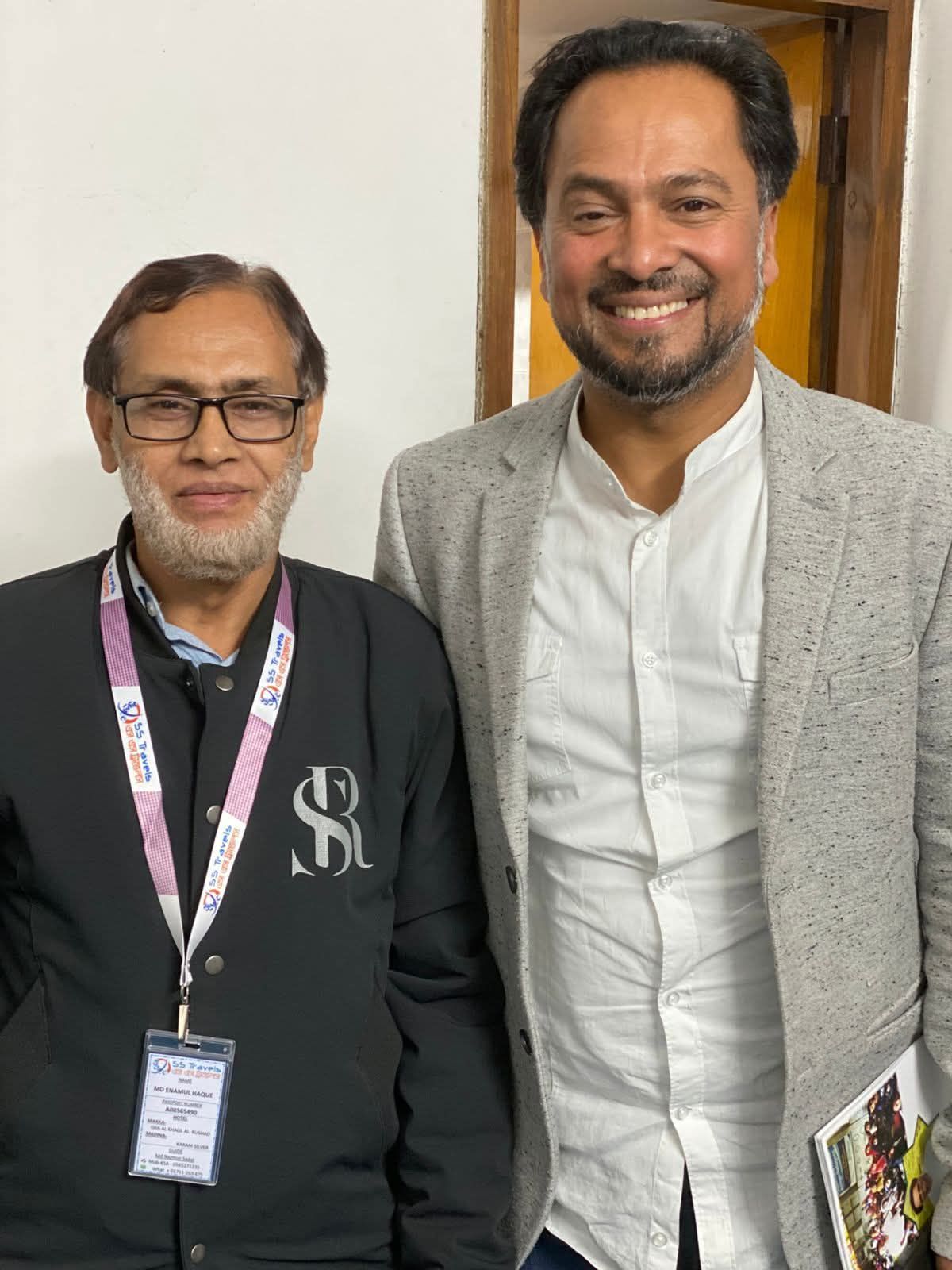 A Bond That Time Cannot Fade – A Spontaneous Reunion Between Teacher and Jamian